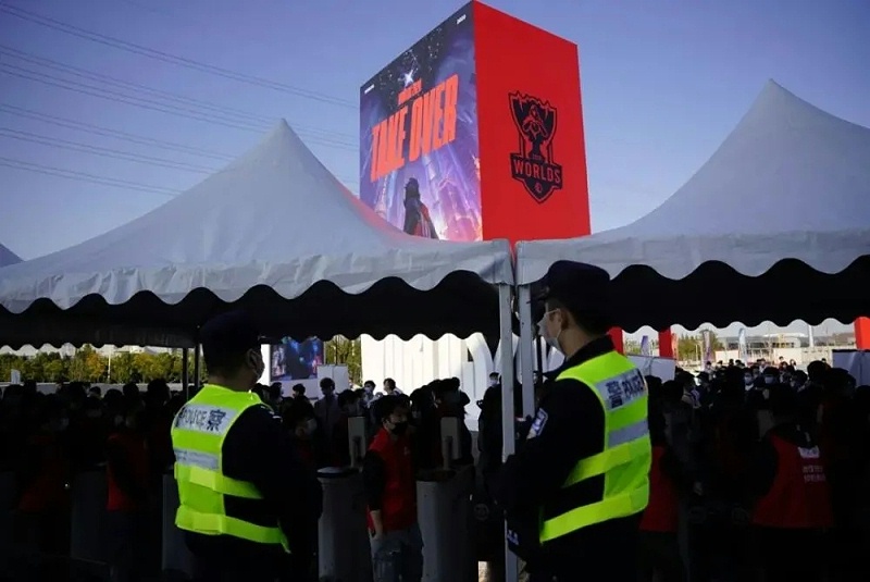 測溫安檢一體機