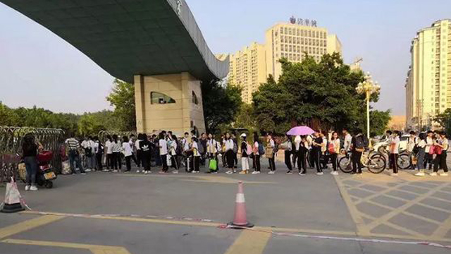 學(xué)校如何管理學(xué)生玩手機(jī),手機(jī)探測門從源頭解決,杜絕手機(jī)進(jìn)校園