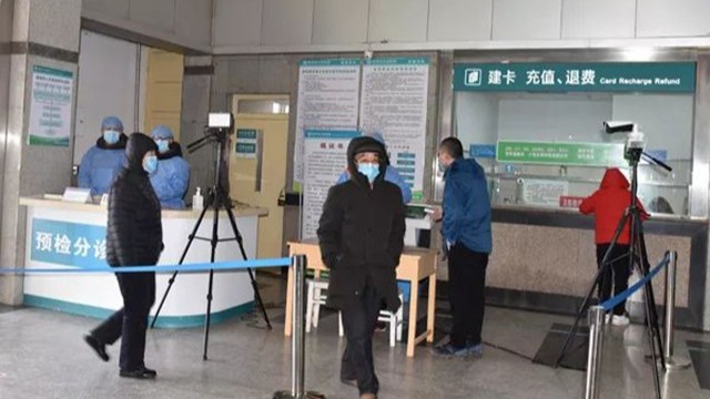 數(shù)字化熱成像人體測溫儀全覆蓋式監(jiān)測引導(dǎo)醫(yī)院就診患者科學(xué)規(guī)范就診